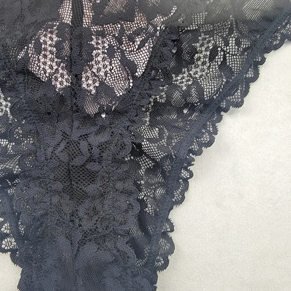NWT Savage X Fenty By Rihanna lace cheeky undie in caviar B35